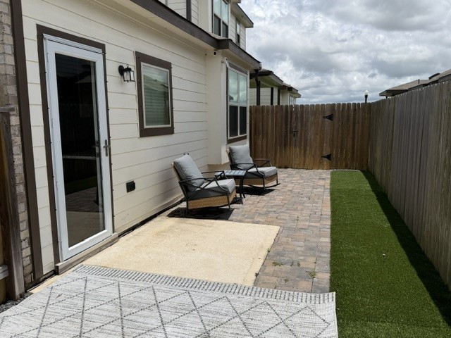 7118 Elgin Street Pearland, TX 77584 - Photo 15 of 18 Back yard