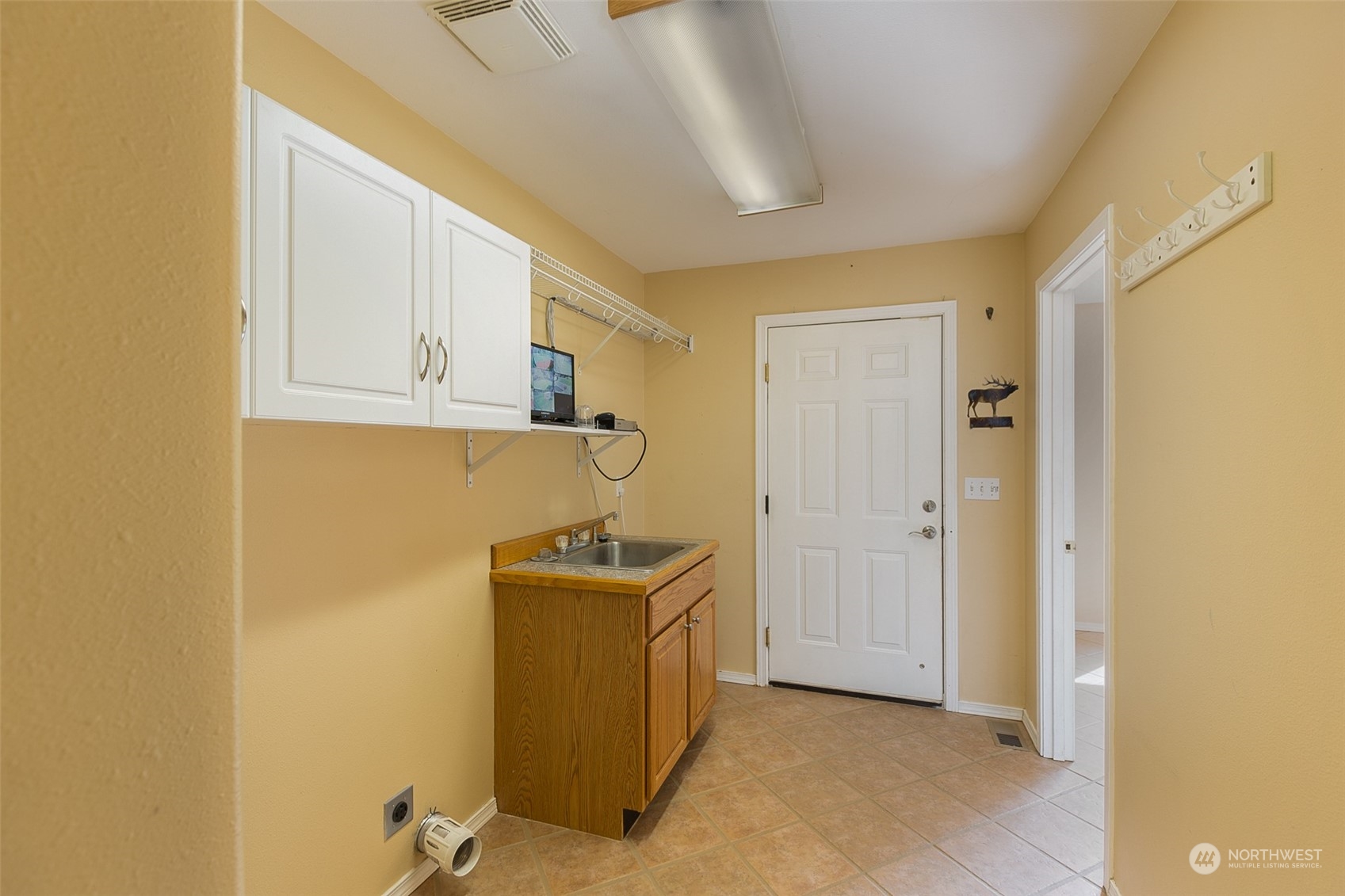371 Autumn Road Sequim, WA 98382 - Photo 27 of 39 a room with storage and utility