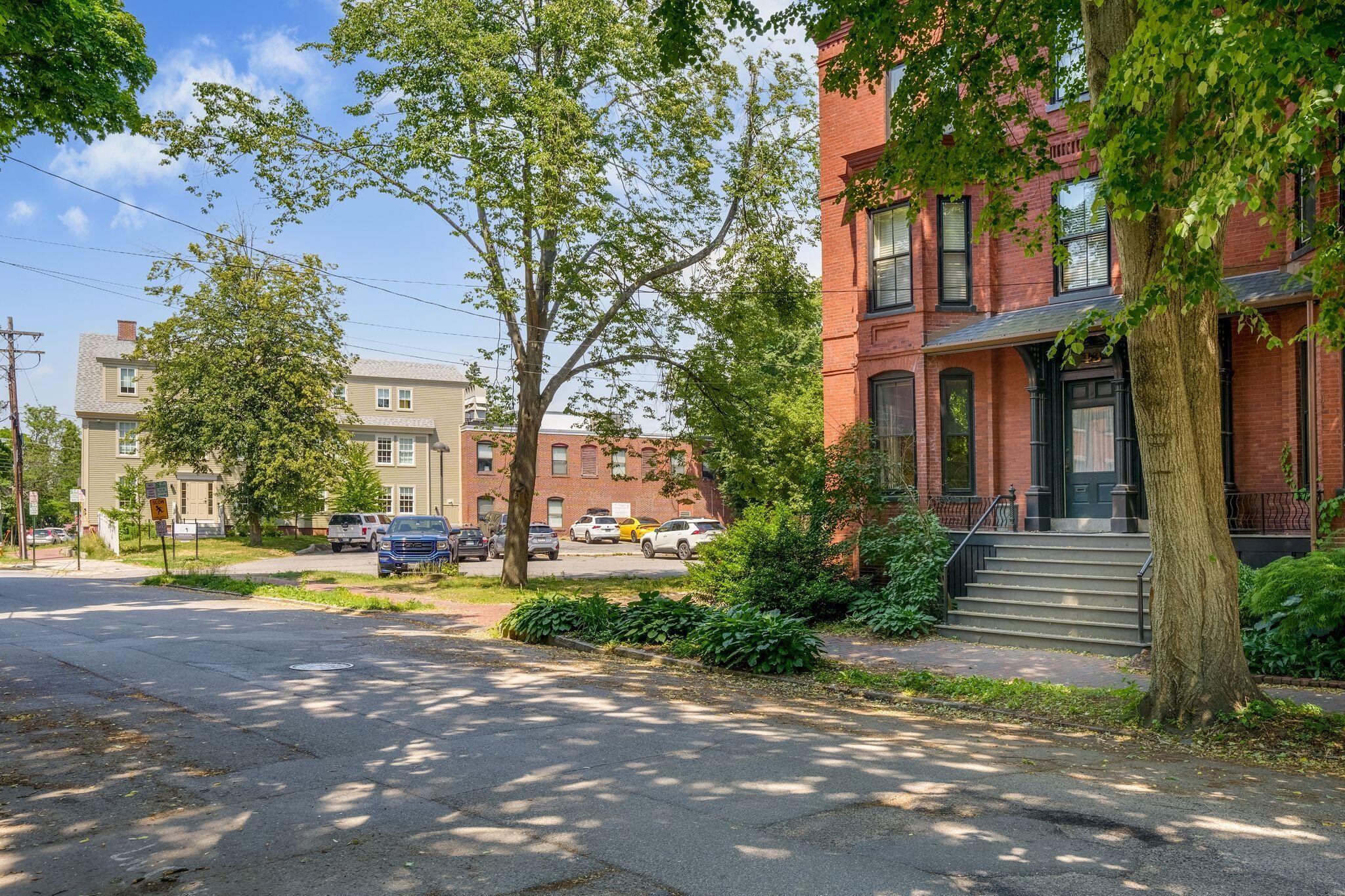 53 Carleton Street, Unit E Portland, ME 04102 - Photo 7 of 17 mls_DSC08185