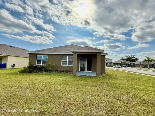 $1,995 | 135 Sorrento Drive, Cocoa, FL 32922