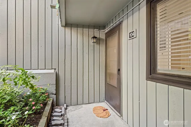 $525,000 | 3518 109th Place Northeast, Unit 104, Bellevue, WA 98004