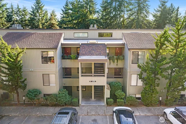 $525,000 | 3518 109th Place Northeast, Unit 104, Bellevue, WA 98004