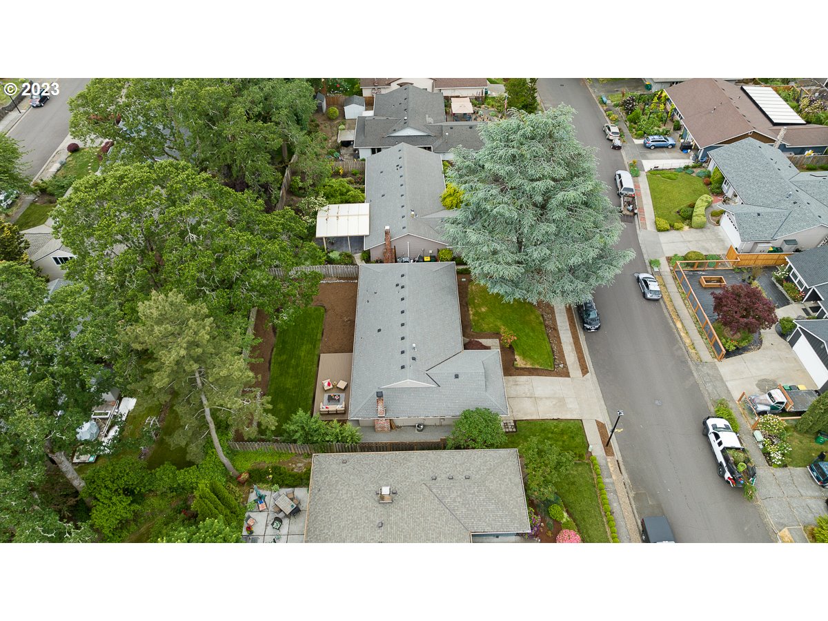 14720 Southwest Glenbrook Road Beaverton, OR 97007 - Photo 38 of 43 an aerial view of a house