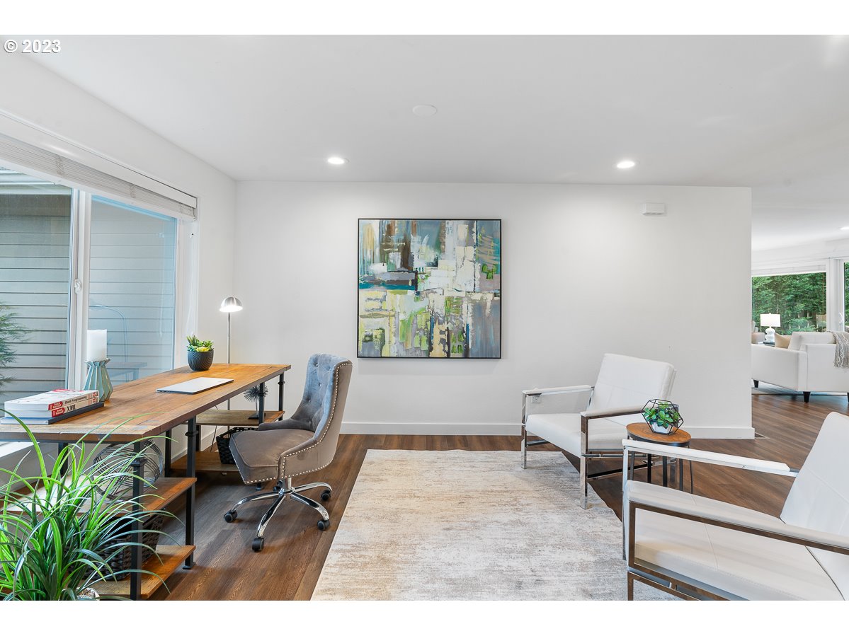 14720 Southwest Glenbrook Road Beaverton, OR 97007 - Photo 8 of 43 a workspace with furniture and window