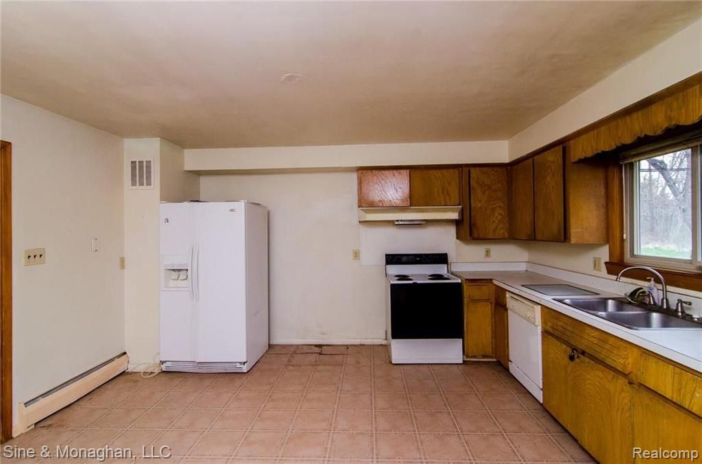 2909 East Wattles Road Troy, MI 48085 - Photo 6 of 28