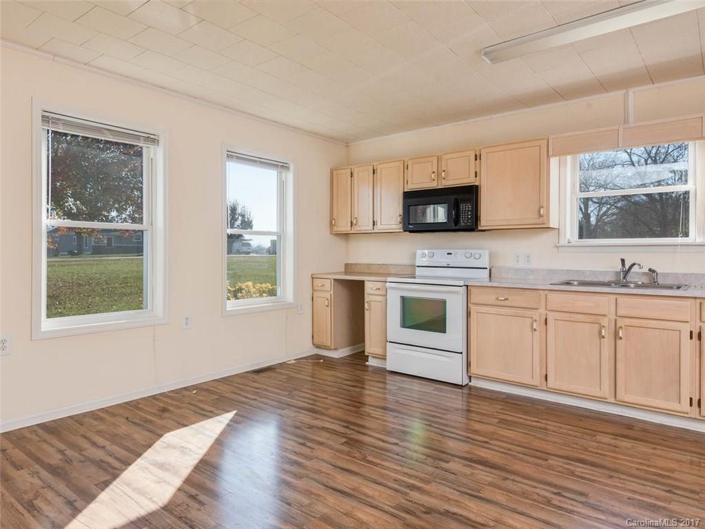 733 Jenkins Valley Road Alexander, NC 28701 - Photo 11 of 24 Gallery Image 11