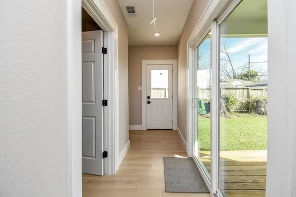 $350,000 | 1522 Munger Street, Houston, TX 77023