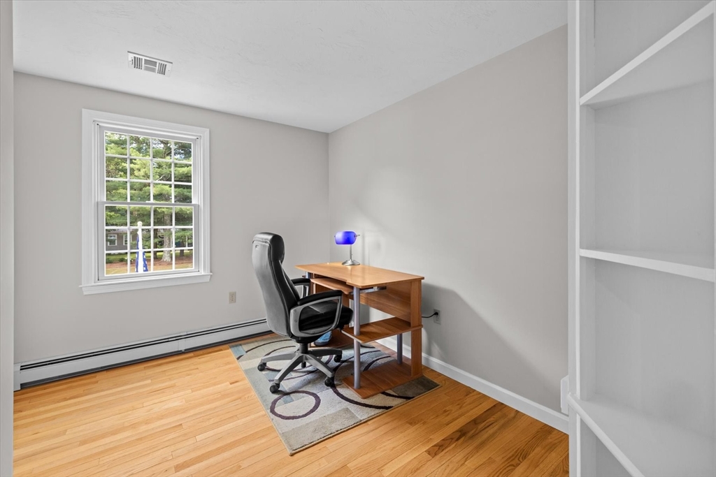 16 King Philip Path Mendon, MA 01756 - Photo 17 of 42