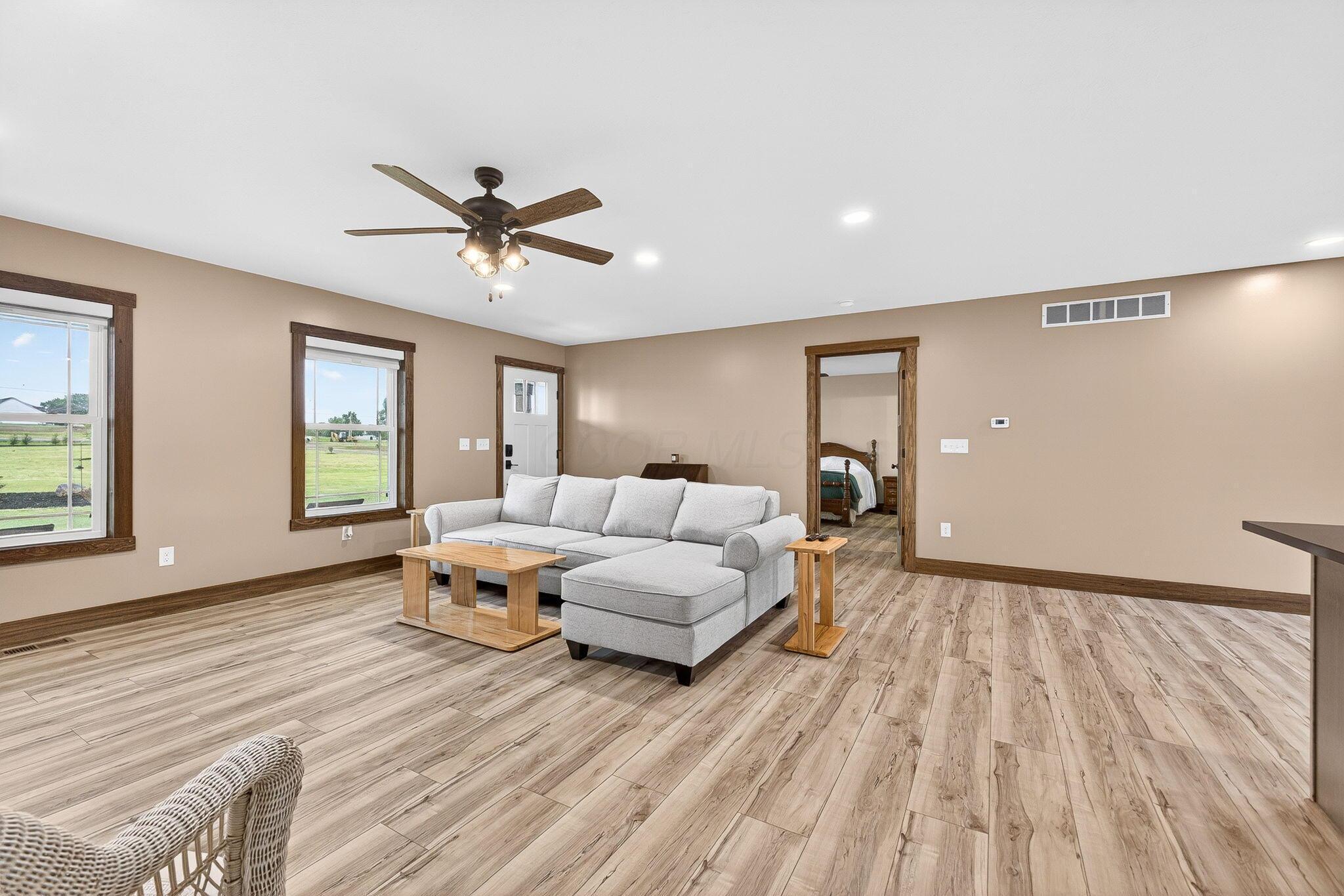 25461 Shoemaker Road Circleville, OH 43113 - Photo 18 of 61 25461 Shoemaker (Interior)-4