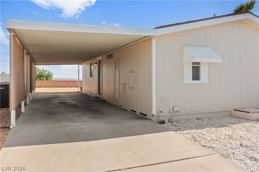 1671 Granada Street Laughlin, NV 89029 - Photo 30 of 63 Carport on left side of Home.