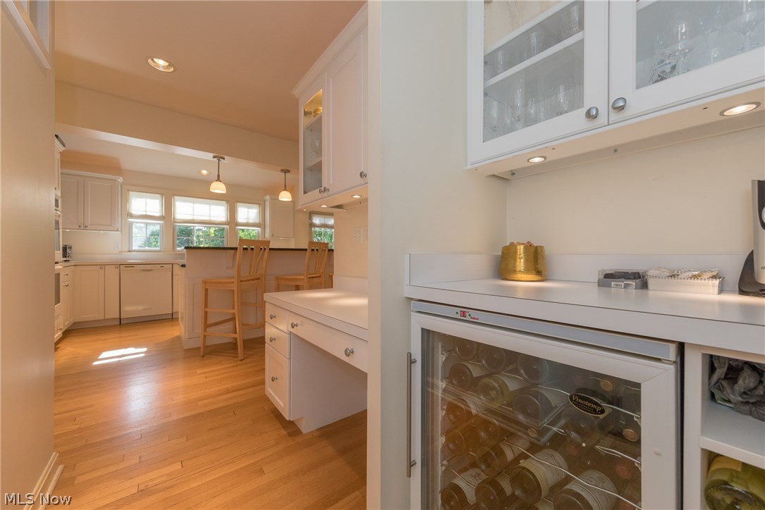 2492 Saybrook Road Cleveland, OH 44118 - Photo 12 of 26