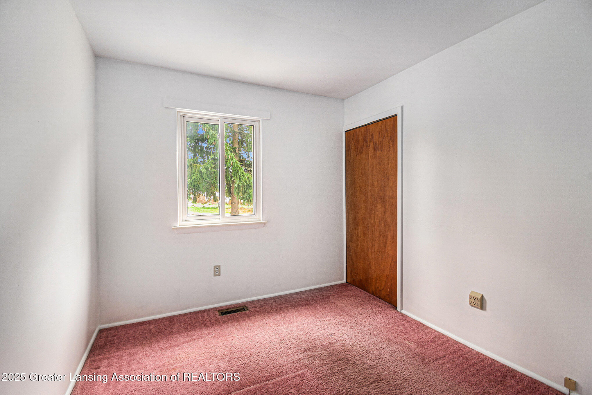 9992 Middleton Road Ovid, MI 48866 - Photo 20 of 39 020_file_647