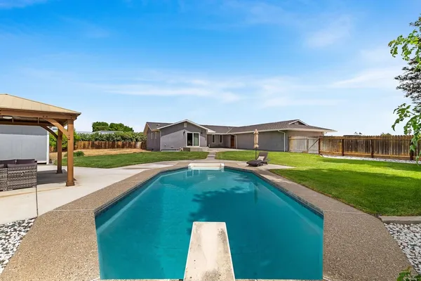 $1,400,000 | 8540 Bates Court, Tracy, CA 95304