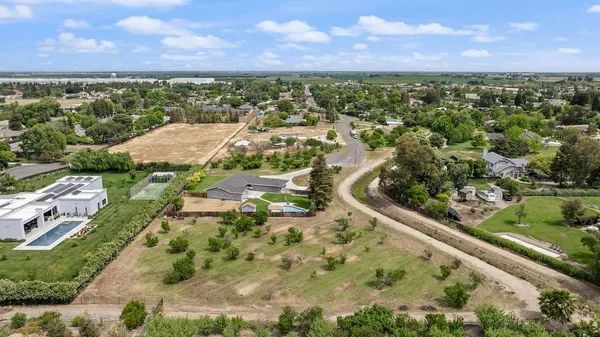 $1,400,000 | 8540 Bates Court, Tracy, CA 95304