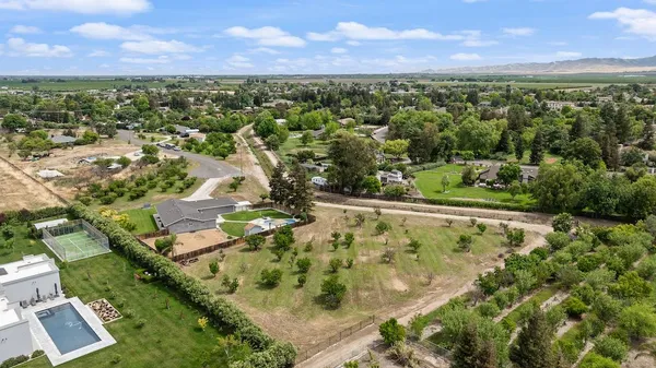 $1,400,000 | 8540 Bates Court, Tracy, CA 95304