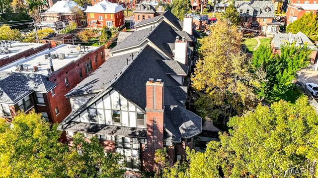 $225,000 | 5381 Pershing Avenue, Unit 104, St. Louis, MO 63112