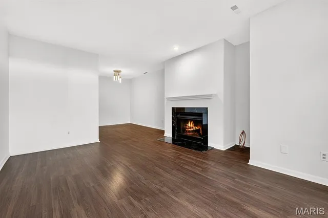 $225,000 | 5381 Pershing Avenue, Unit 104, St. Louis, MO 63112