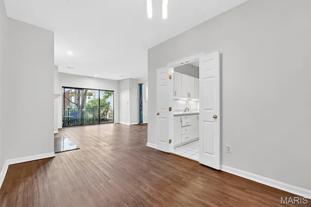 $225,000 | 5381 Pershing Avenue, Unit 104, St. Louis, MO 63112