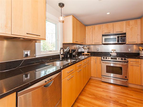 149 County Road Reading, MA 01867 - Photo 12 of 28 Gallery Image 12
