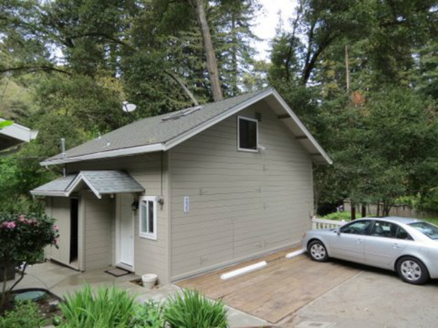 235 Valencia Road Aptos, CA 95003 - Photo 2 of 25 Gallery Image 2