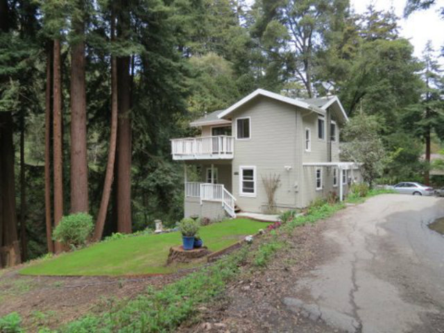 235 Valencia Road Aptos, CA 95003 - Photo 4 of 25 Gallery Image 4