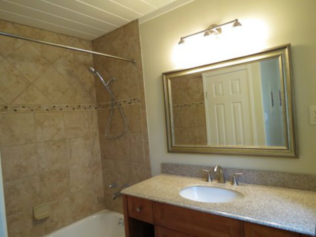 235 Valencia Road Aptos, CA 95003 - Photo 8 of 25 Gallery Image 8
