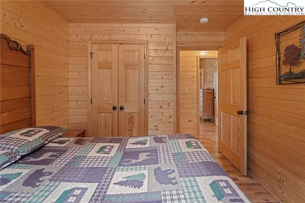 $449,900 | 128 Deer Antler Drive, Purlear, NC 28665