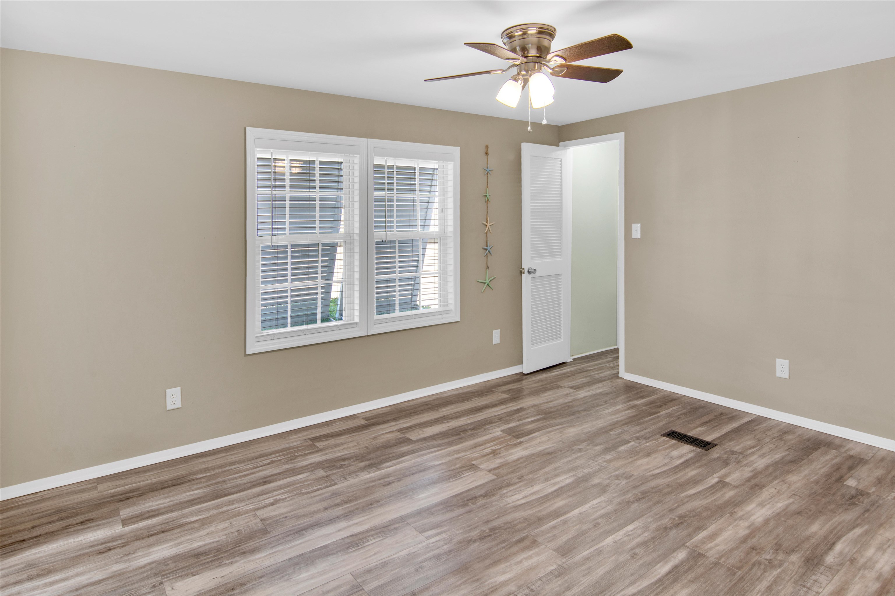 465 Sandpebble Surfside Beach, SC 29575 - Photo 21 of 42