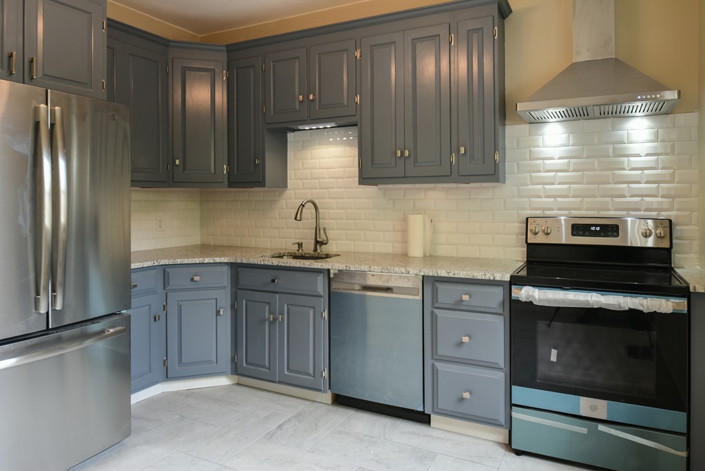 25 Marion Road, Unit B Salem, MA 01970 - Photo 8 of 24