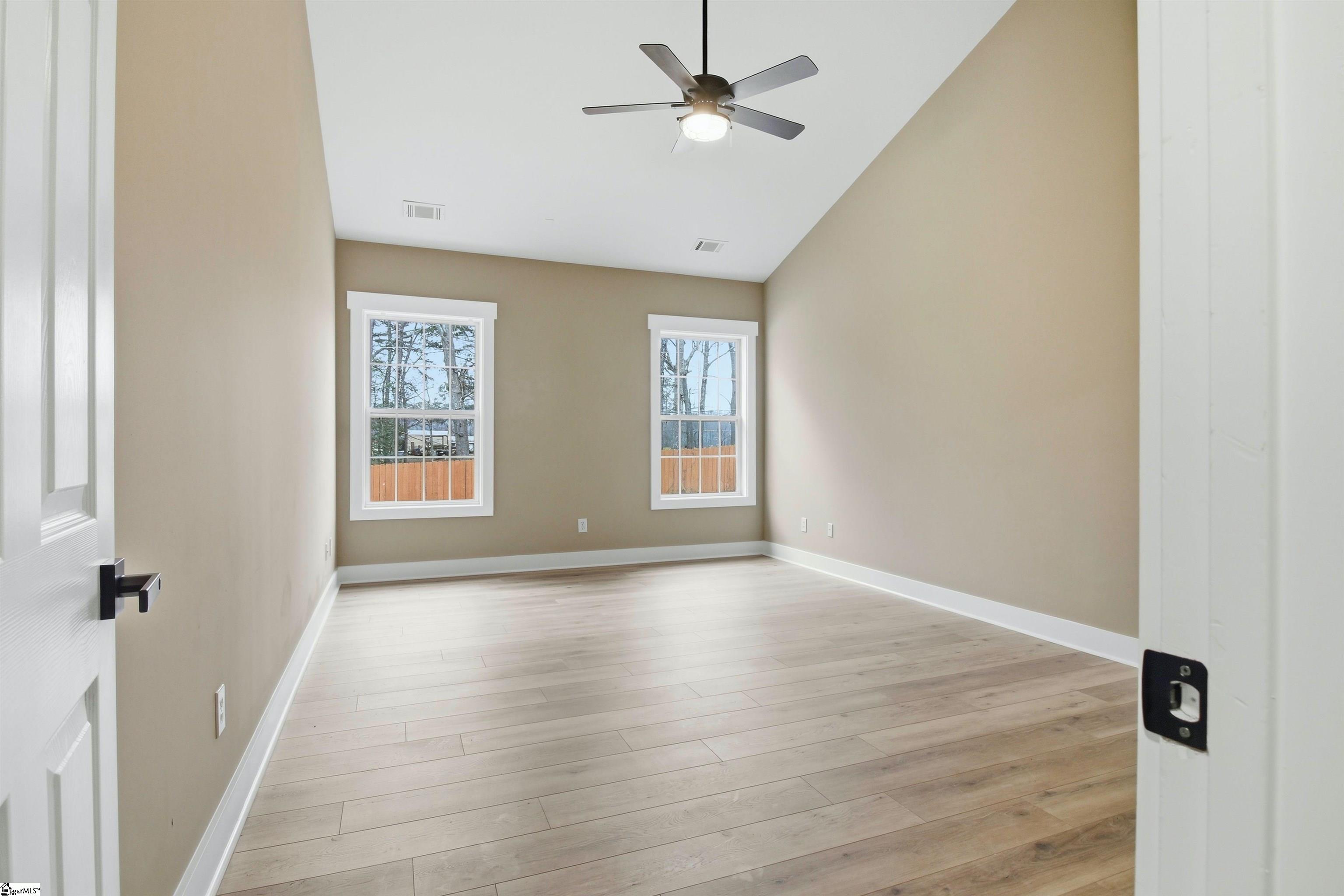 5 Ridgebrook Way Greenville, SC 29605 - Photo 10 of 24 Gallery Image 10