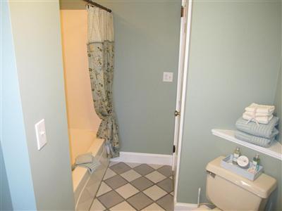 141 Lincoln Road Hyannis, MA 02601 - Photo 11 of 23 a bathroom with a shower toilet and sink