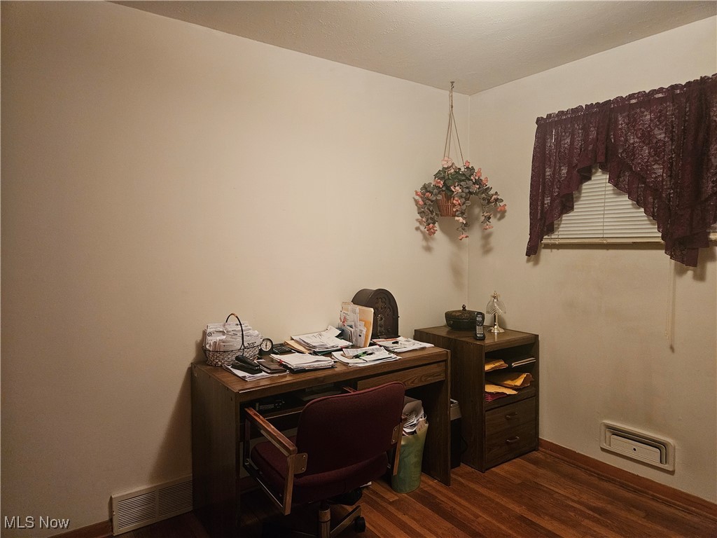 4599 Roadoan Road Brooklyn, OH 44144 - Photo 19 of 35