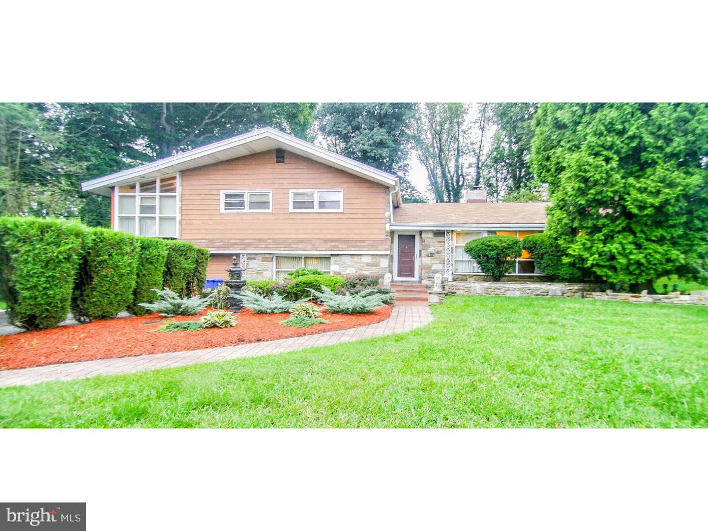 302 Old Farm Road Wyncote, PA 19095 - Photo 2 of 25 Exterior Front