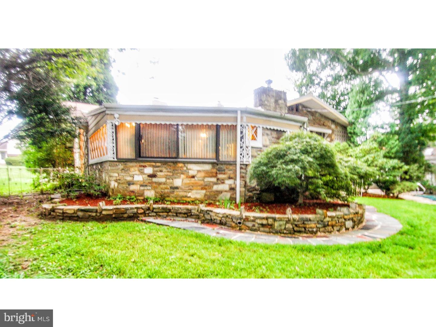 302 Old Farm Road Wyncote, PA 19095 - Photo 23 of 25 Exterior Back