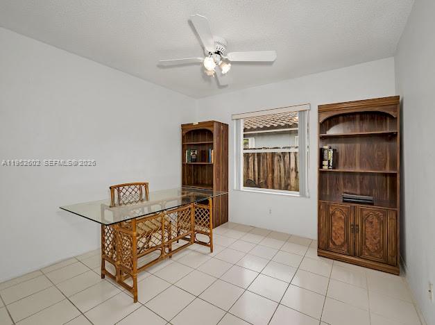 8007 Southwest 157th Place Miami, FL 33193 - Photo 17 of 39
