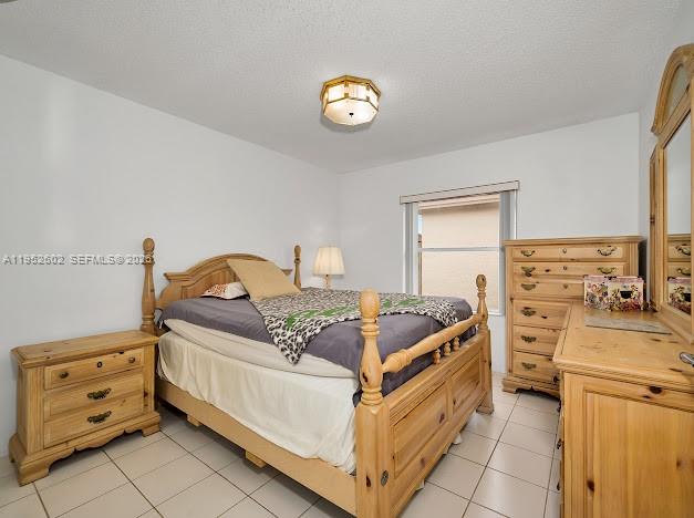 8007 Southwest 157th Place Miami, FL 33193 - Photo 19 of 39