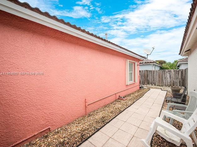 8007 Southwest 157th Place Miami, FL 33193 - Photo 30 of 39