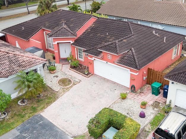 8007 Southwest 157th Place Miami, FL 33193 - Photo 33 of 39