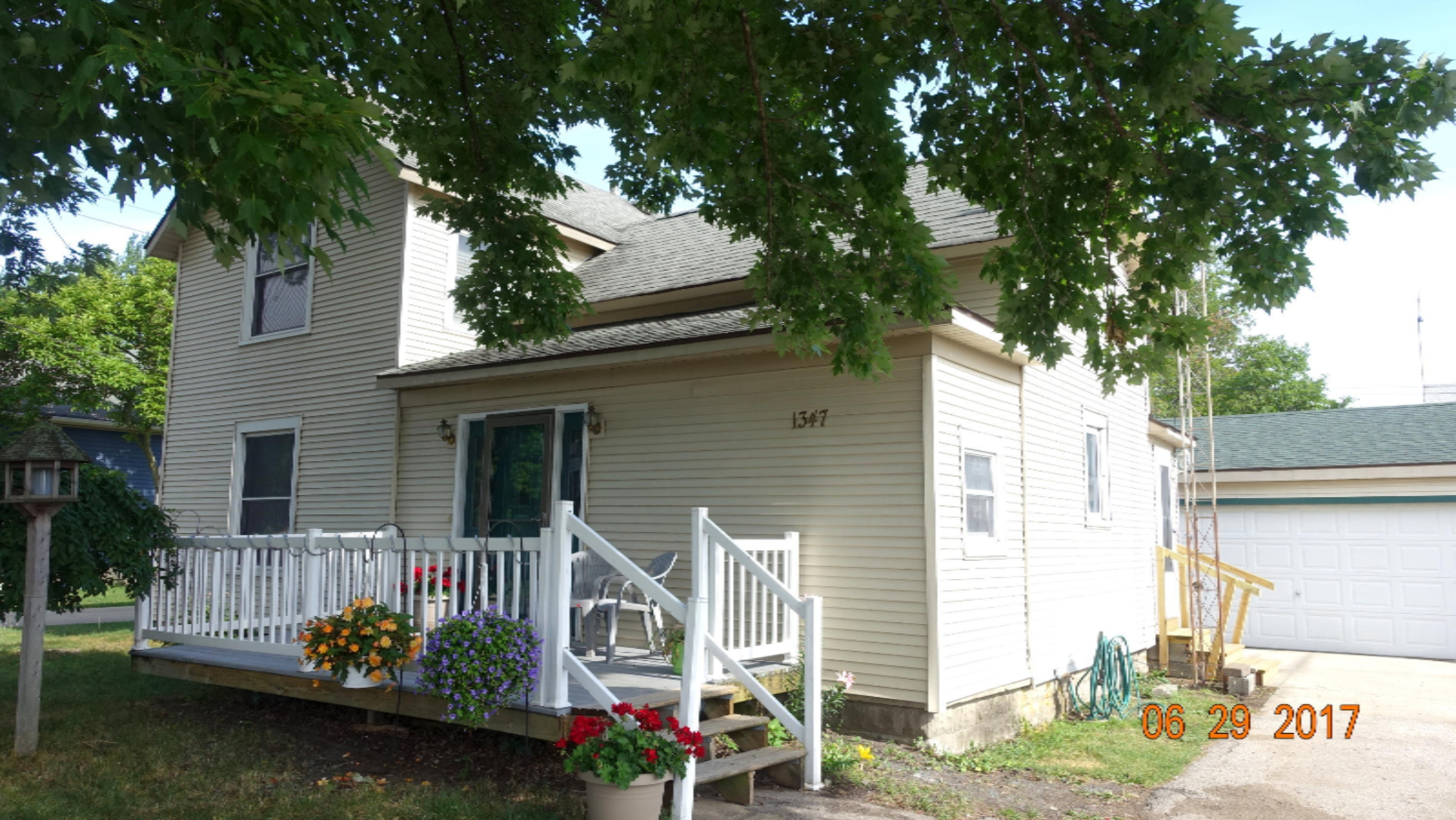 1347 West Lemon Creek Road Baroda, MI 49101 - Photo 1 of 34 Front Angle