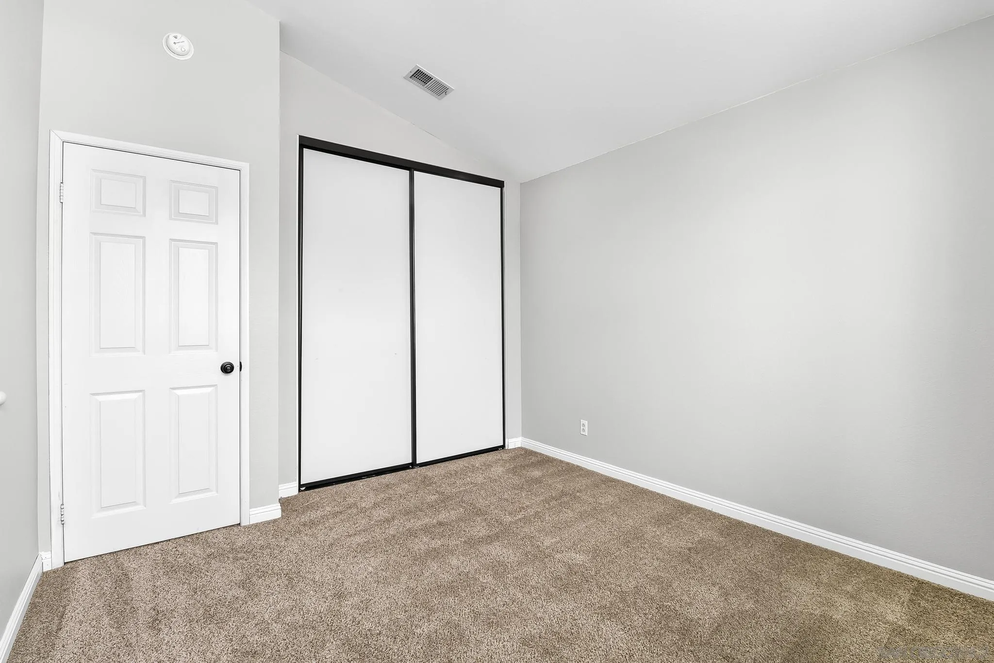 39884 North General Kearny Road Temecula, CA 92591 - Photo 23 of 58 an empty room with closet area