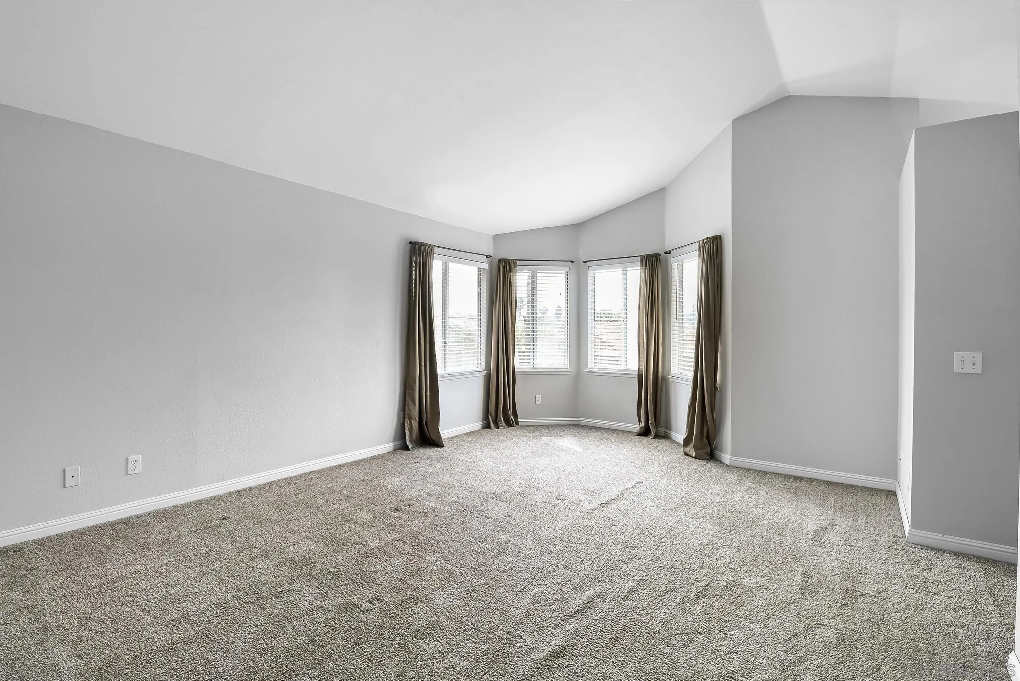 39884 North General Kearny Road Temecula, CA 92591 - Photo 34 of 58 a view of an empty room with a window