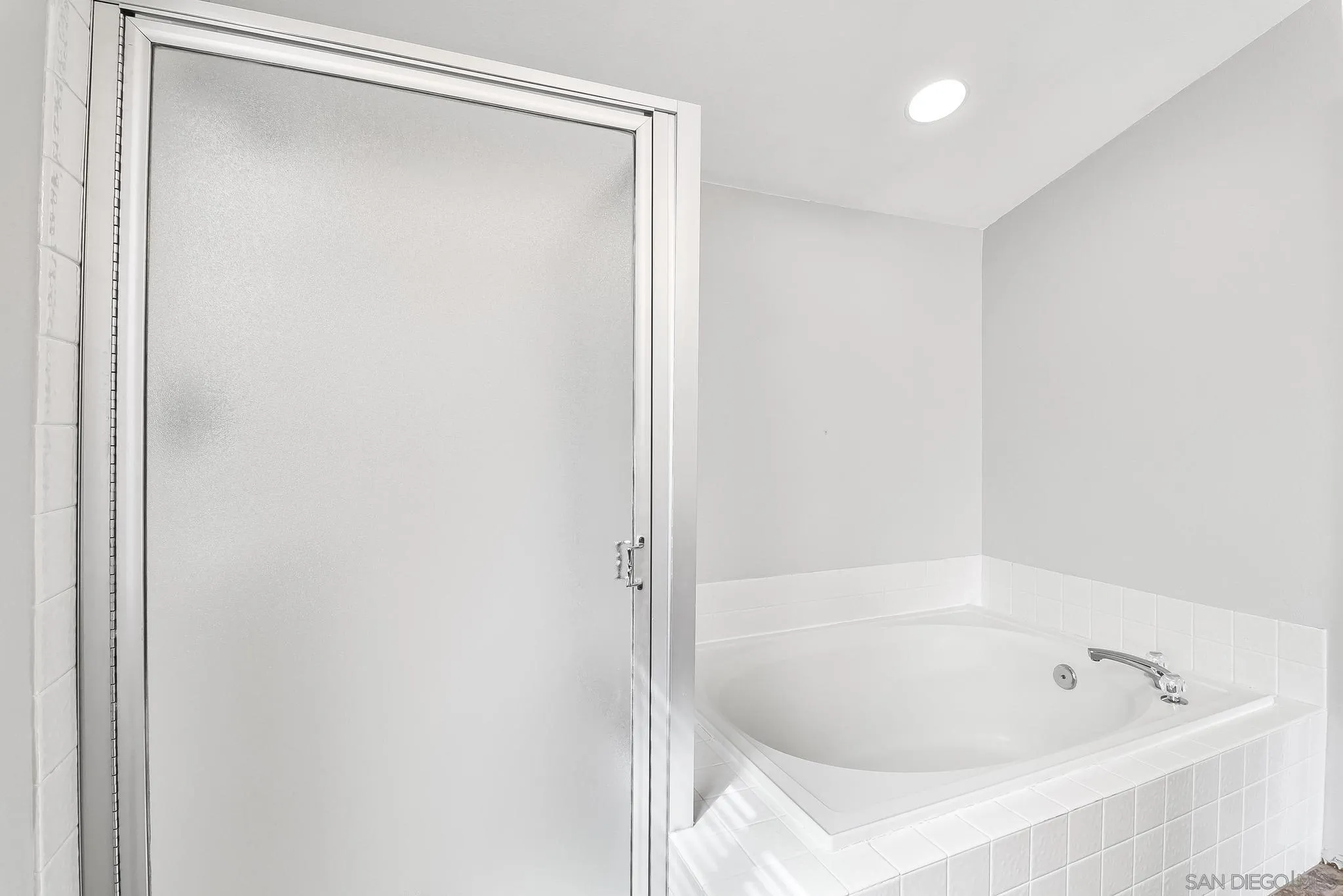 39884 North General Kearny Road Temecula, CA 92591 - Photo 37 of 58