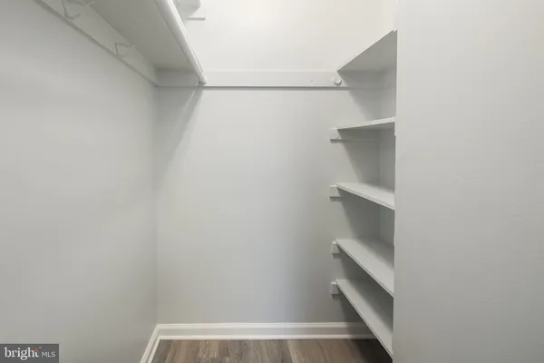 $1,950 | 3354 Woodburn Road, Unit 14, Annandale, VA 22003