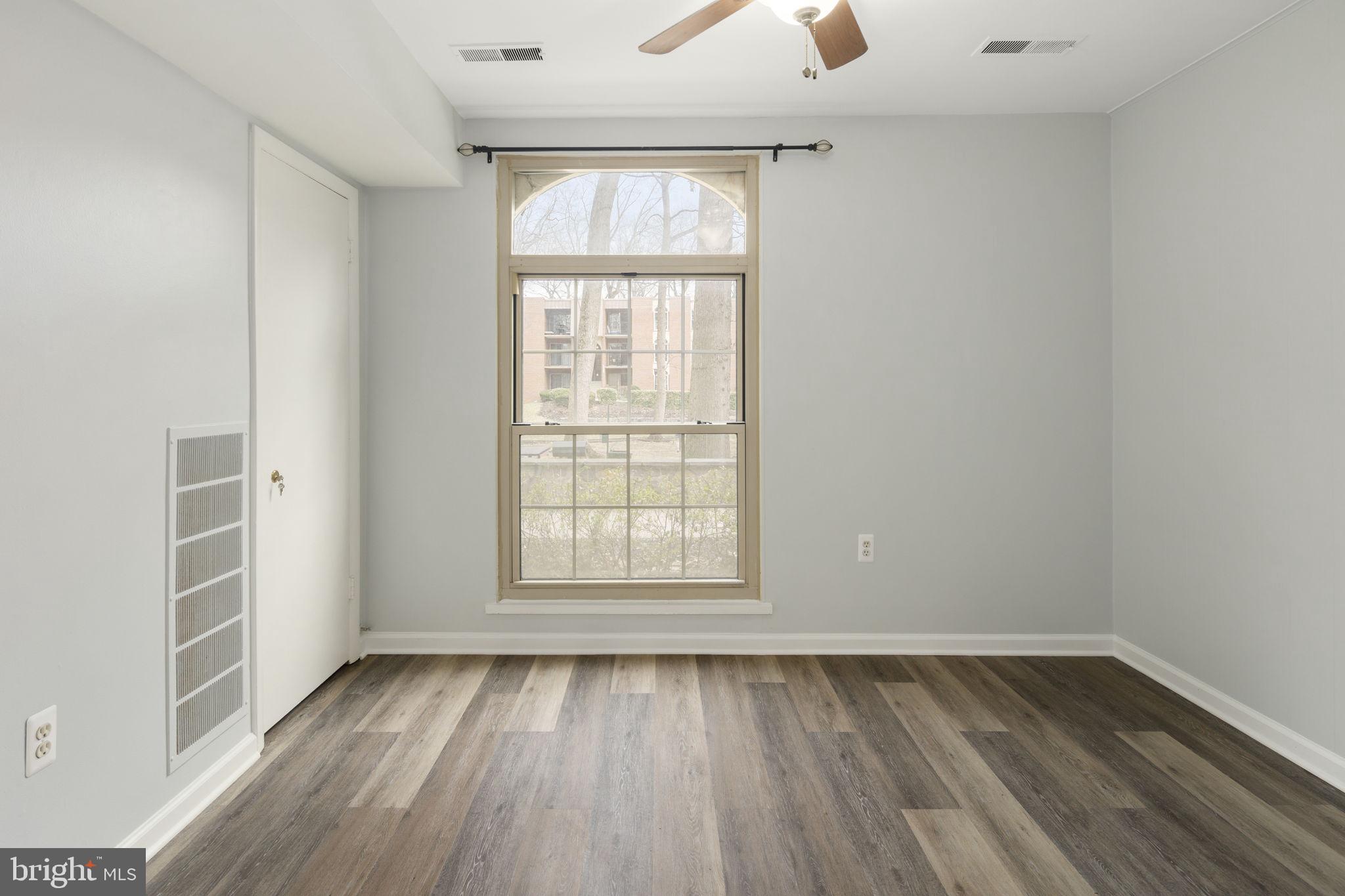 3354 Woodburn Road, Unit 14 Annandale, VA 22003 - Photo 13 of 55