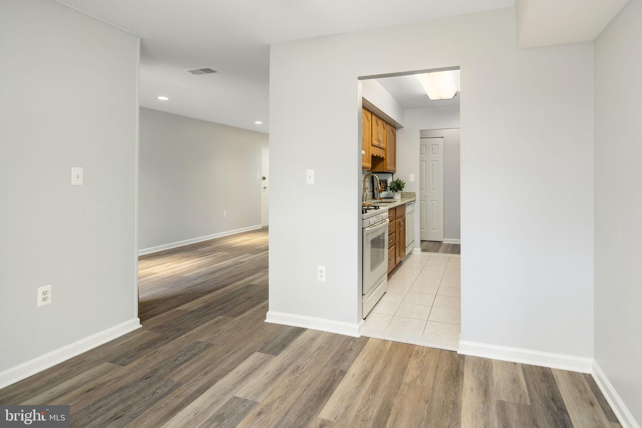 3354 Woodburn Road, Unit 14 Annandale, VA 22003 - Photo 15 of 55