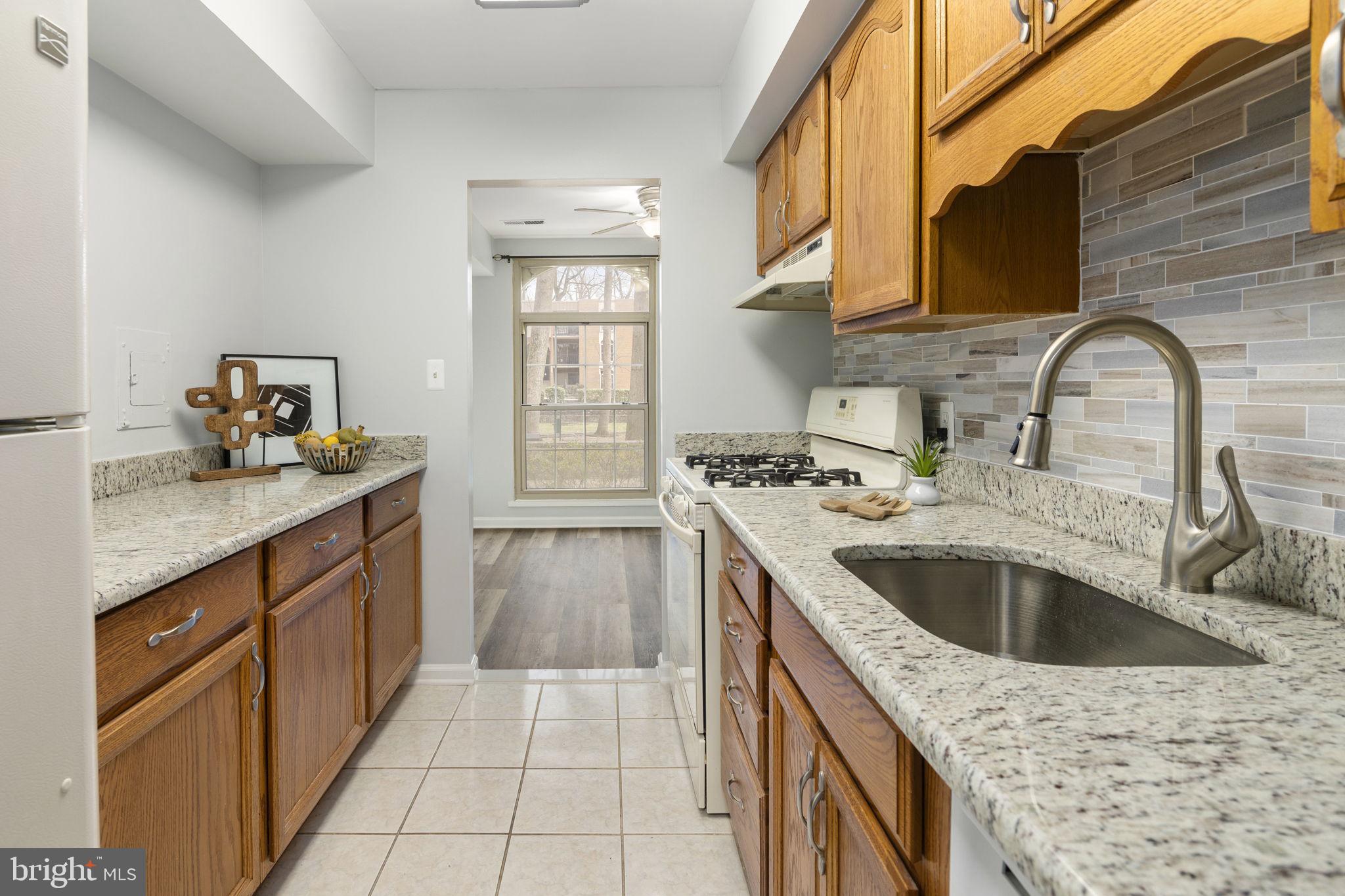 3354 Woodburn Road, Unit 14 Annandale, VA 22003 - Photo 17 of 55