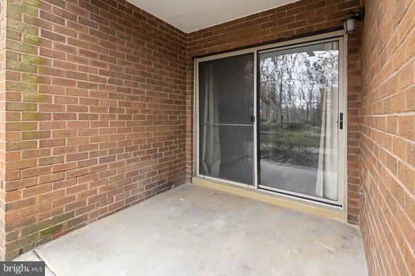 $1,950 | 3354 Woodburn Road, Unit 14, Annandale, VA 22003