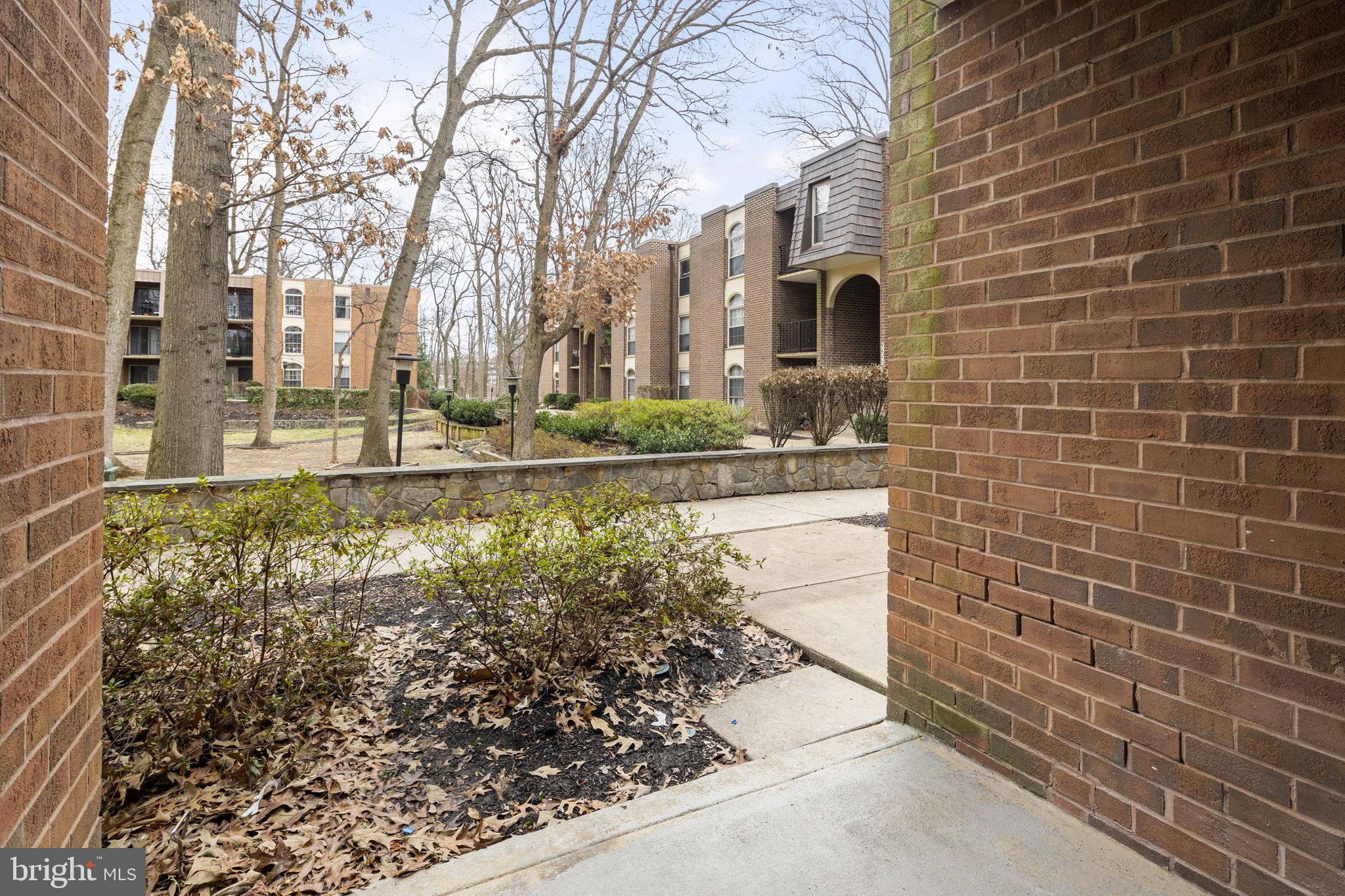 3354 Woodburn Road, Unit 14 Annandale, VA 22003 - Photo 36 of 55