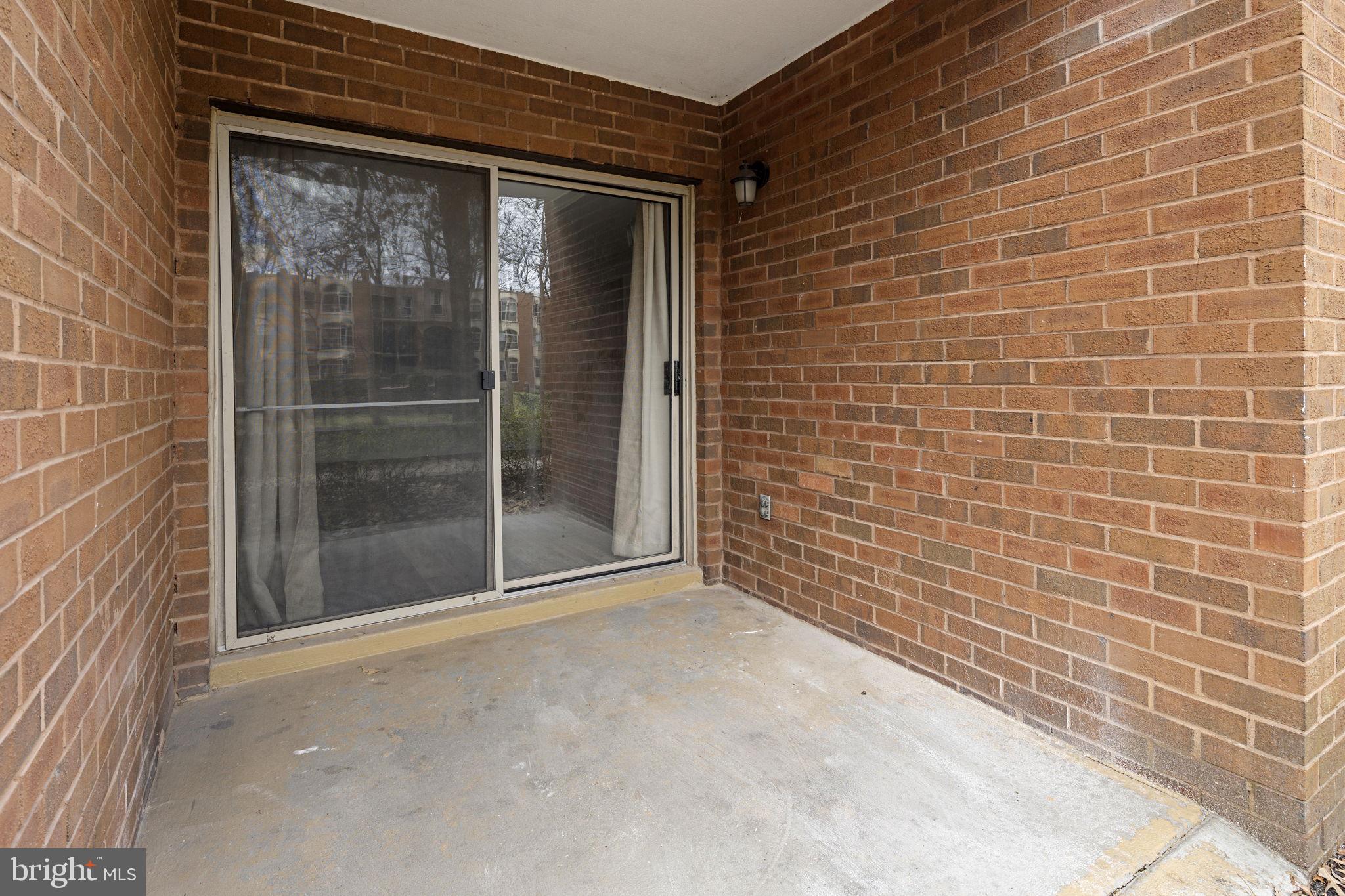 3354 Woodburn Road, Unit 14 Annandale, VA 22003 - Photo 37 of 55