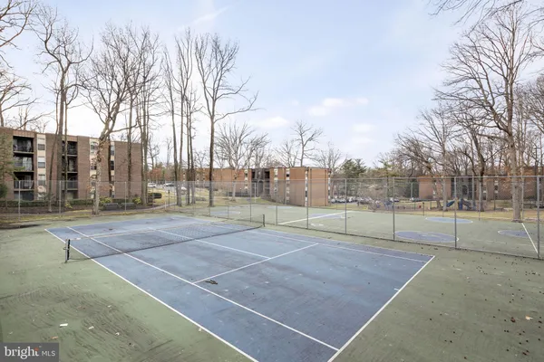 $1,950 | 3354 Woodburn Road, Unit 14, Annandale, VA 22003